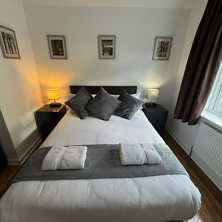 Oakhurst Gatwick B&B Crawley  Zewnętrze zdjęcie