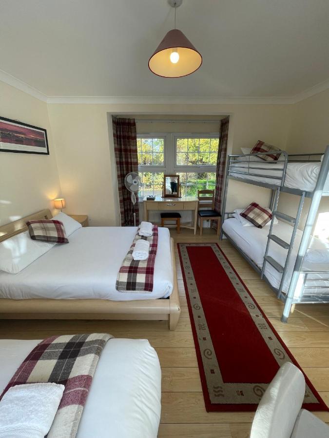 Oakhurst Gatwick B&B Crawley  Zewnętrze zdjęcie