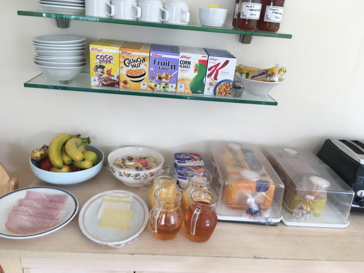 Oakhurst Gatwick B&B Crawley  Zewnętrze zdjęcie